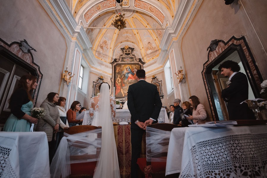Cerimonia di matrimonio in chiesa a Chiavenna